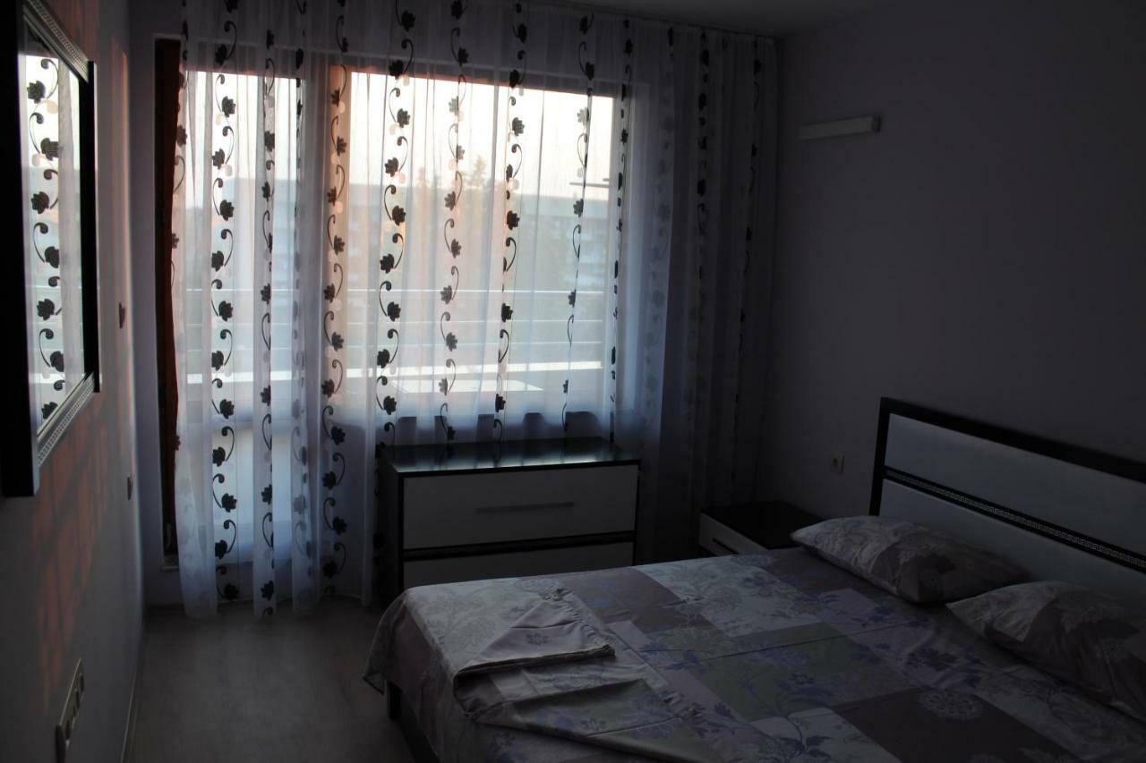 Paradise Day Pomorie Esterno foto